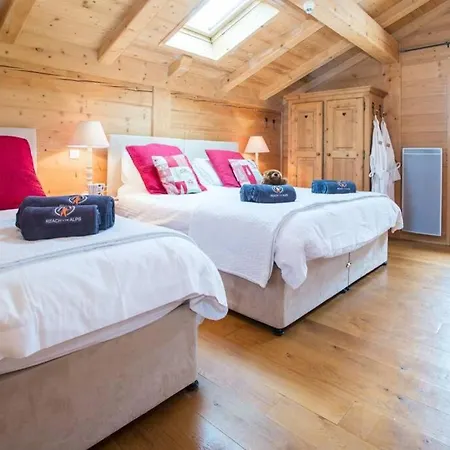 Chalet Brown Bear
